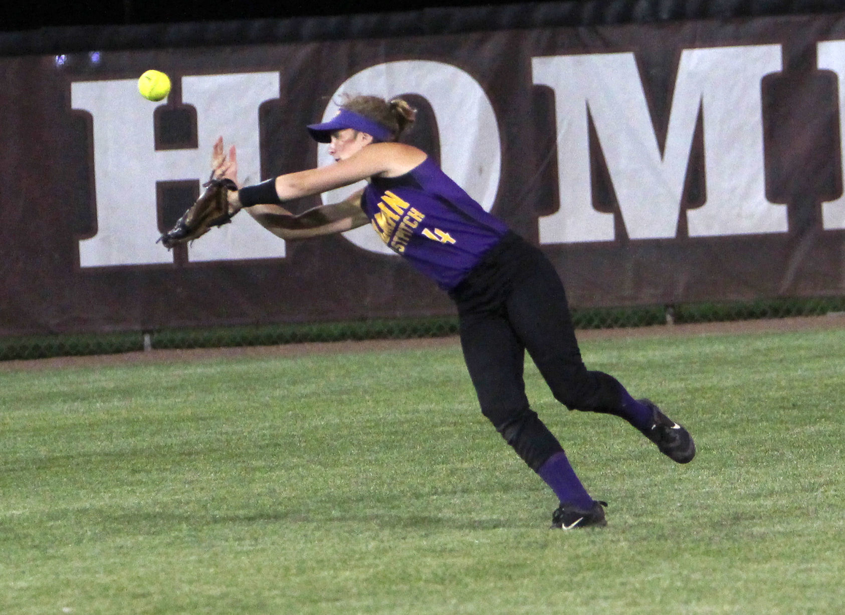 Gilman vs Blair-Taylor softball at Division 5 state semifinals 6-6-19